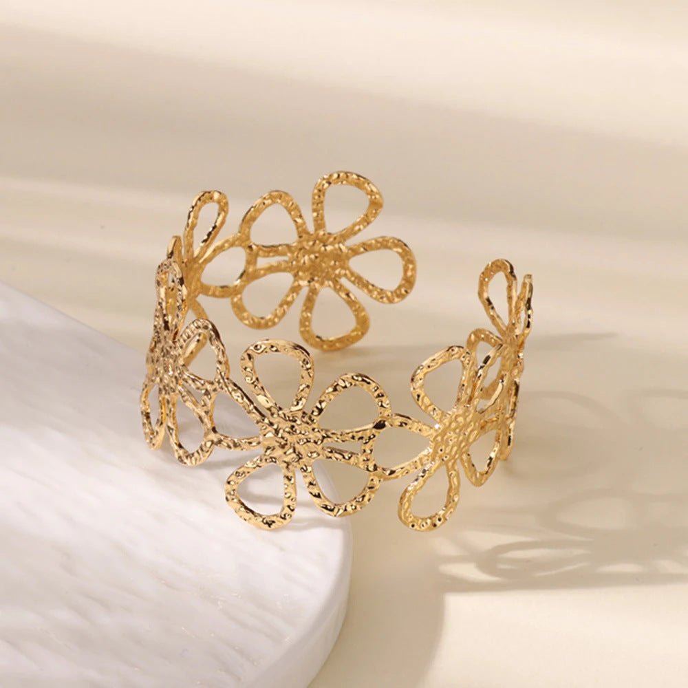 Armband Geometriskt vackert till överarmen eller handleden.